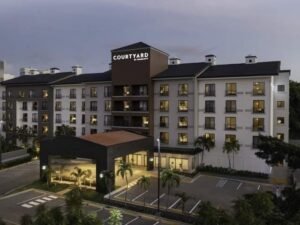 Máximo Gómez Avenue, 50A, La Esperilla
Santo Domingo
809-685-1010
cy.sdqcy.reservations@courtyard.com
http://www.courtyardsantodomingo.com