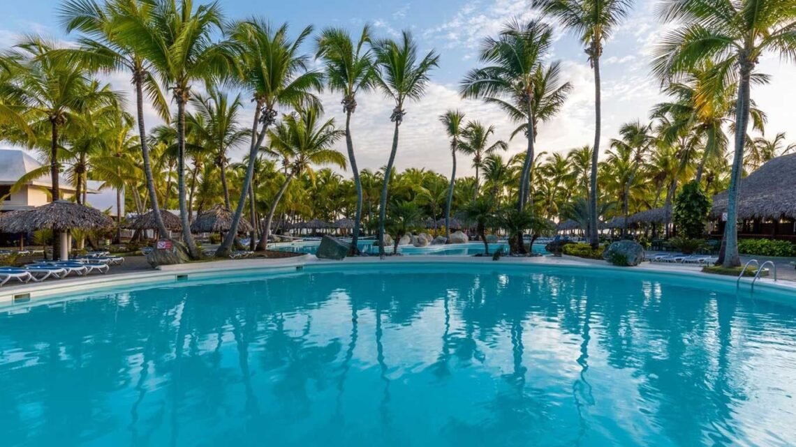 Riu MerenguePuerto Plata Bahia de Maimón Puerto Plata 809-731-6823 reservations@riu.com http://www.riu.com