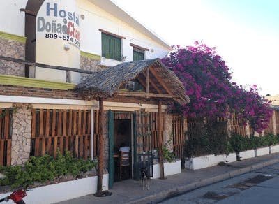 Hostal Doña ChavaPedernales P.N. Hugson 5, Barrio Alcoa Pedernales 809-524-0332 hostalchava069@gmail.comhttp://www.donachava.com