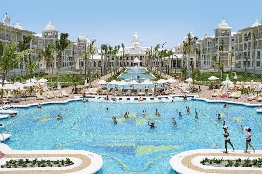 Riu Palace Punta CanaPunta Cana Playa de Arena Gorda Punta Cana 809-731-6823 reservations@riu.com http://www.riu.com